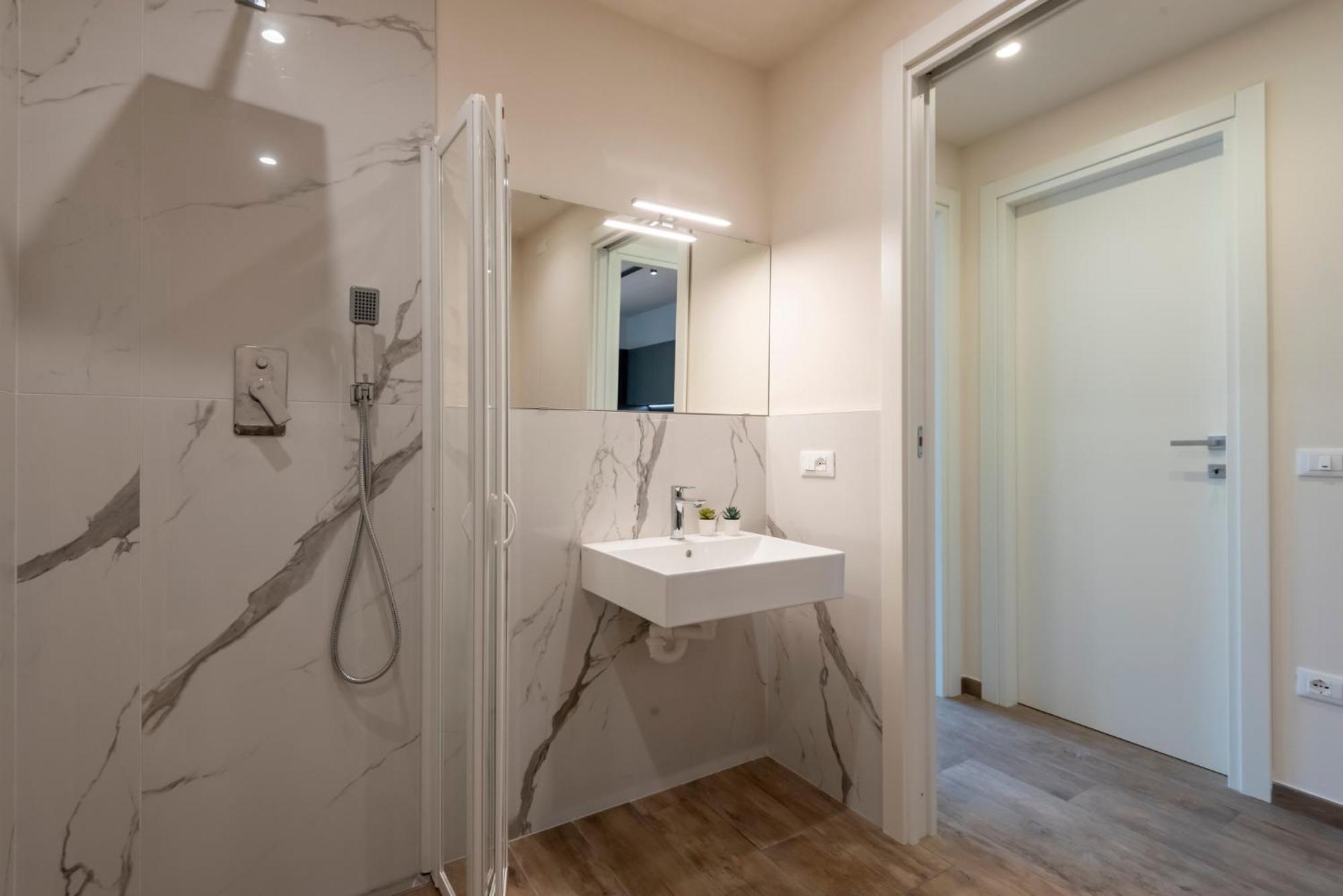 Iarsera Rooms And Apartment Lucca Exterior foto